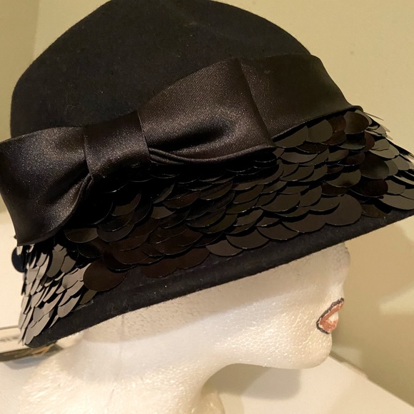 Beautiful NWT Black Wool Callanan Church Dress Hat - Picture 1 of 12